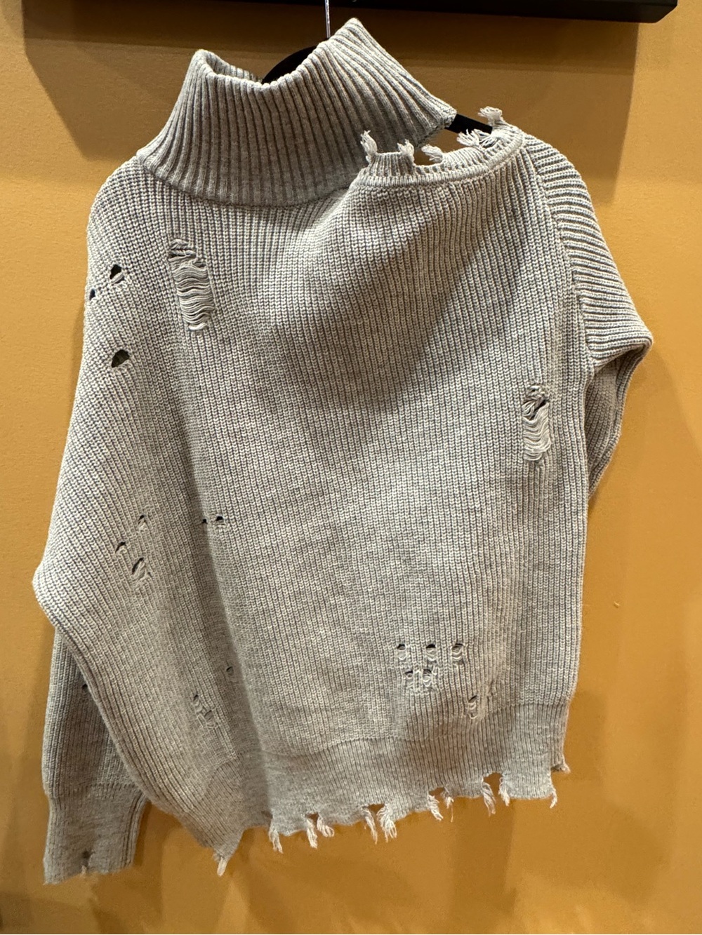 Signature8: women’s Distressed High-Neck Women's Sweater Light Gray Size Small